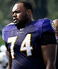 200px-Michael_Oher_Ravens_Training_Camp_August_5,_2009